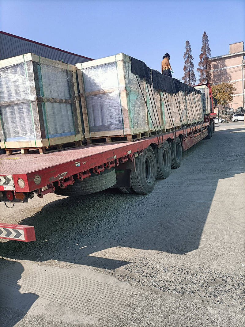 GREP环氧卷材深受客户欢迎，产品大量出货